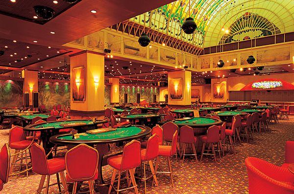 VIP Deluxe Slots Live Casino